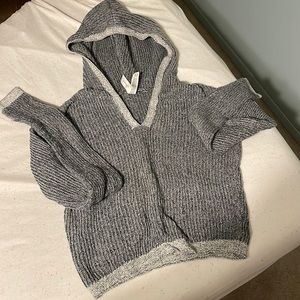 cropped hooded sweater